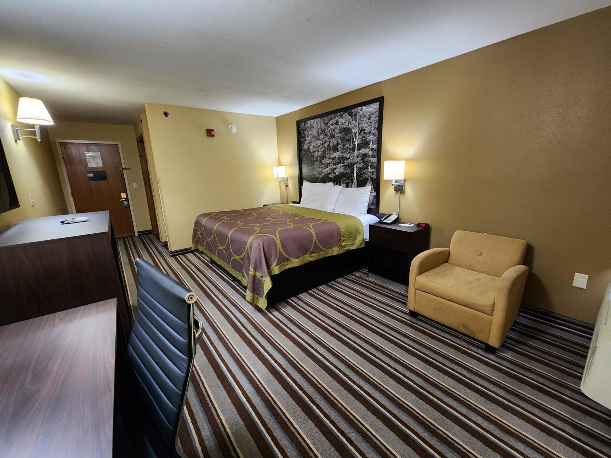 Super 8 By Wyndham Pine Bluff Otel Dış mekan fotoğraf
